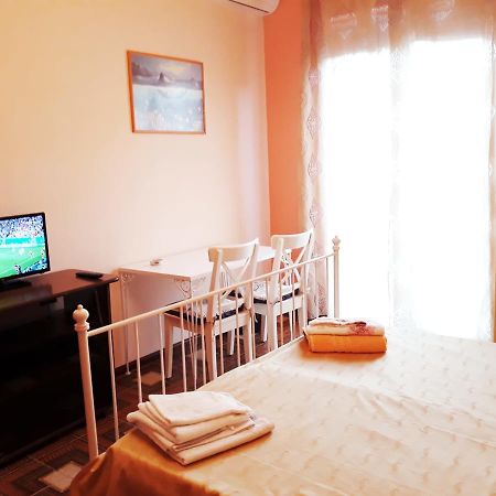 Stella Marina Bed & Breakfast Giardini Naxos Dış mekan fotoğraf